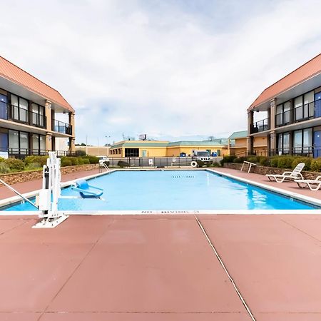 Oyo Hotel Bossier City La - Red River Buitenkant foto