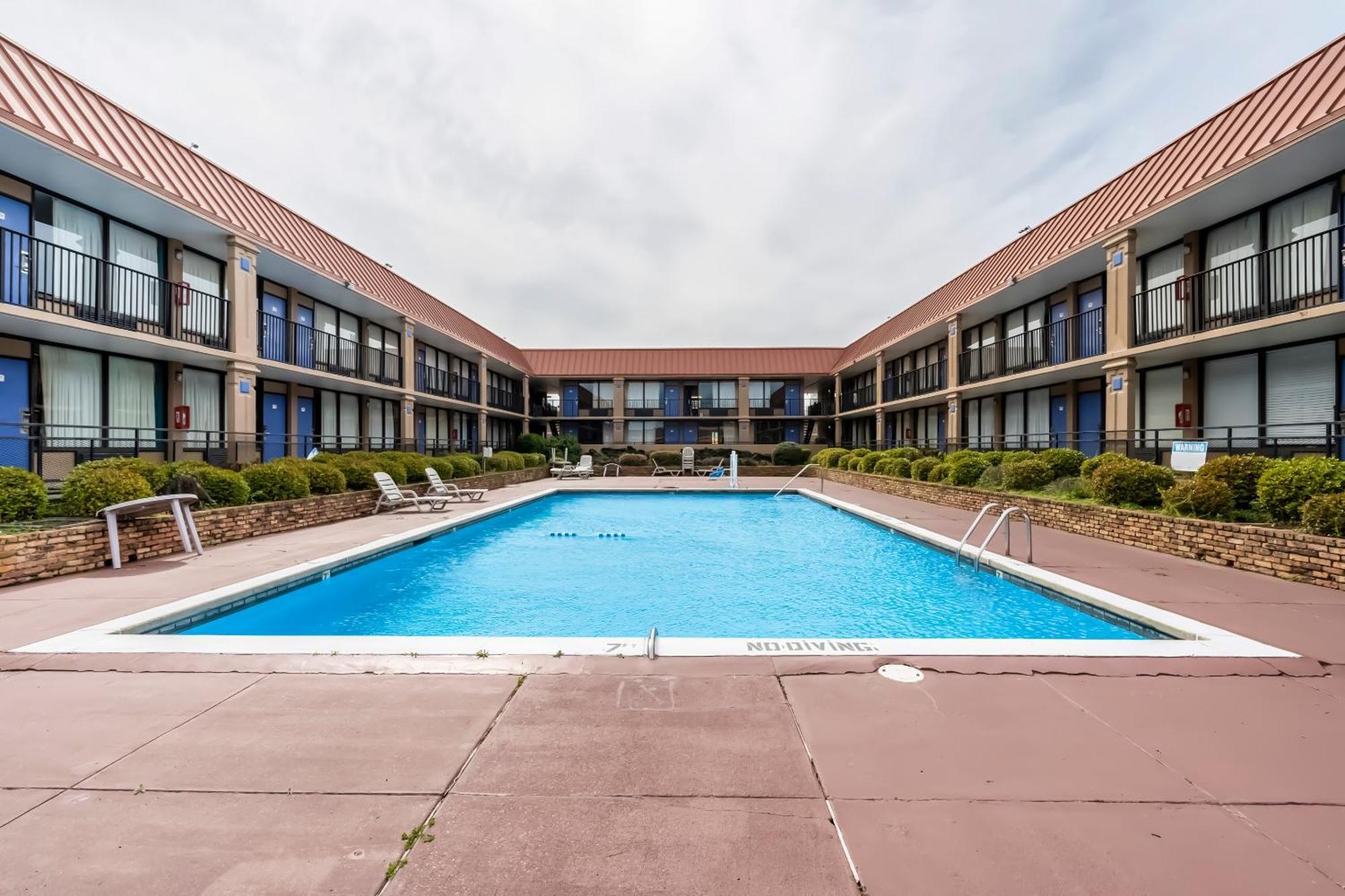 Oyo Hotel Bossier City La - Red River Buitenkant foto